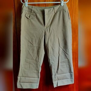 ❤️‍🔥Capri Pants NWOT